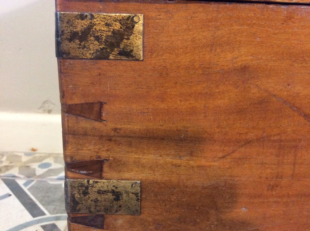 A military camphor campaign trunk View IV