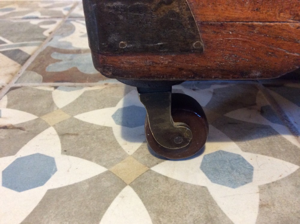 A military camphor campaign trunk View VI