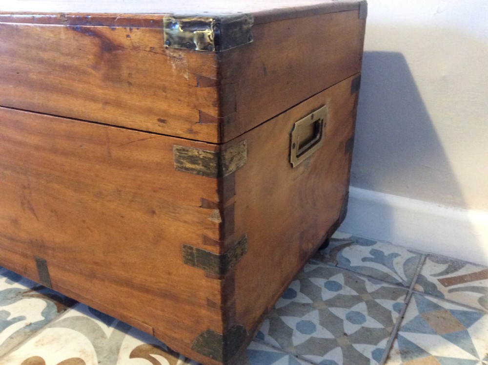 A military camphor campaign trunk View VII