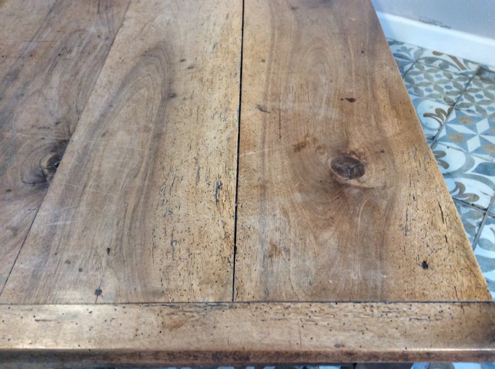 A French farmhouse coffee table View IX