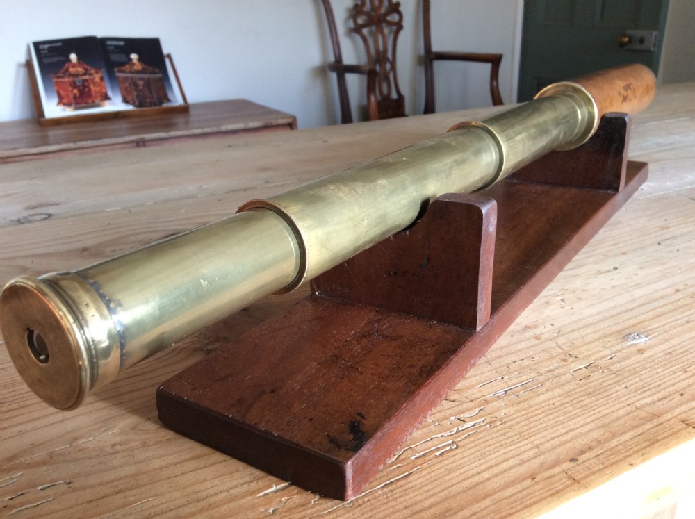 An early 19thC London made telescope View VII