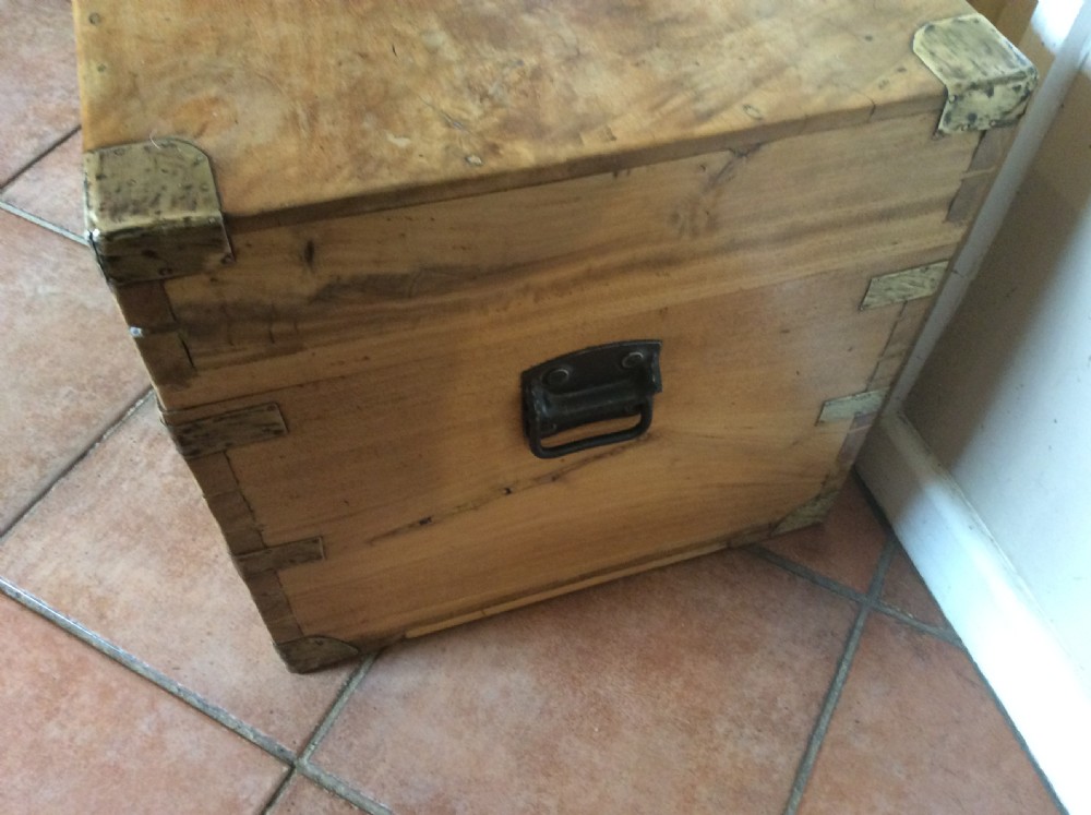 A camphor campaign trunk View VI