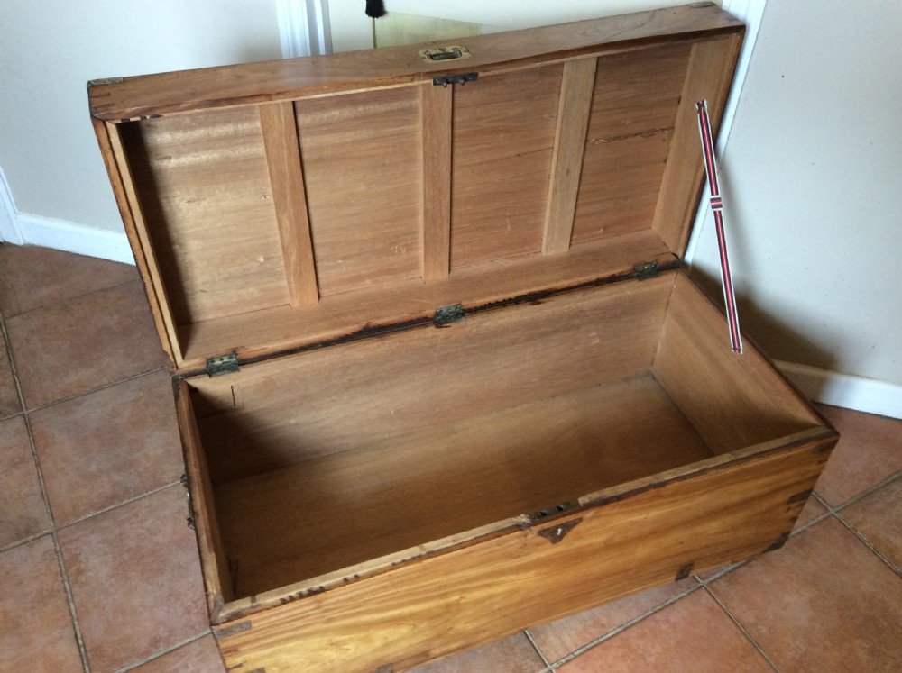 A camphor campaign trunk View X