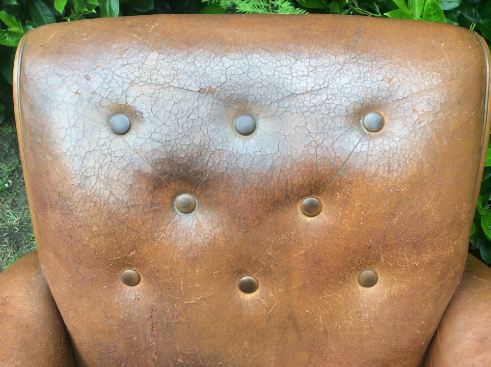 A French leather club chair View V