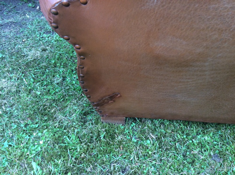 A French leather club chair View XI