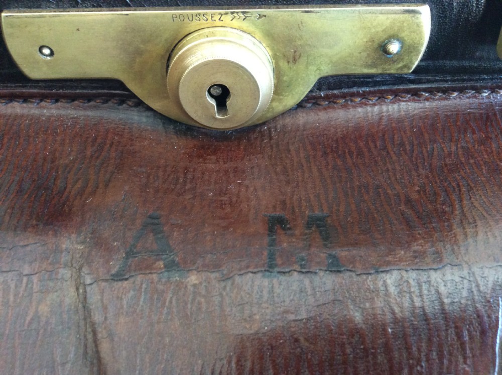A Moynat Paris Gladstone style bag View X