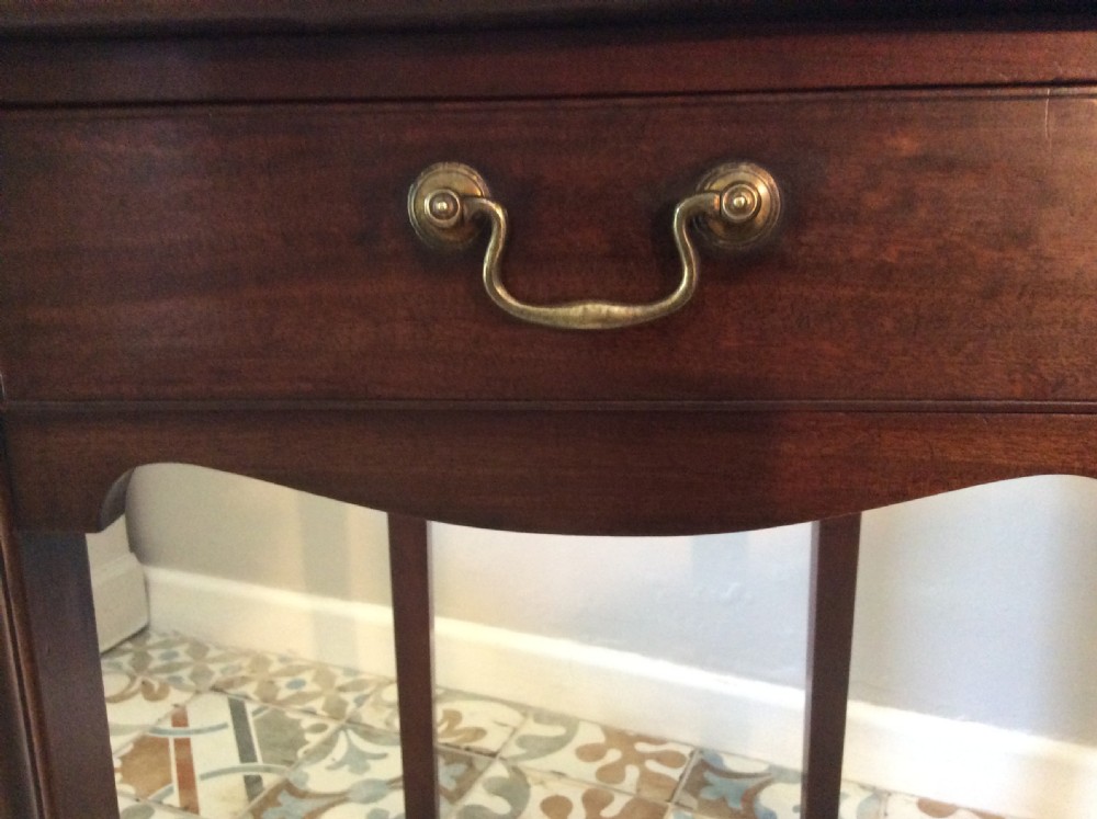 A Georgian mahogany lamp side table View V