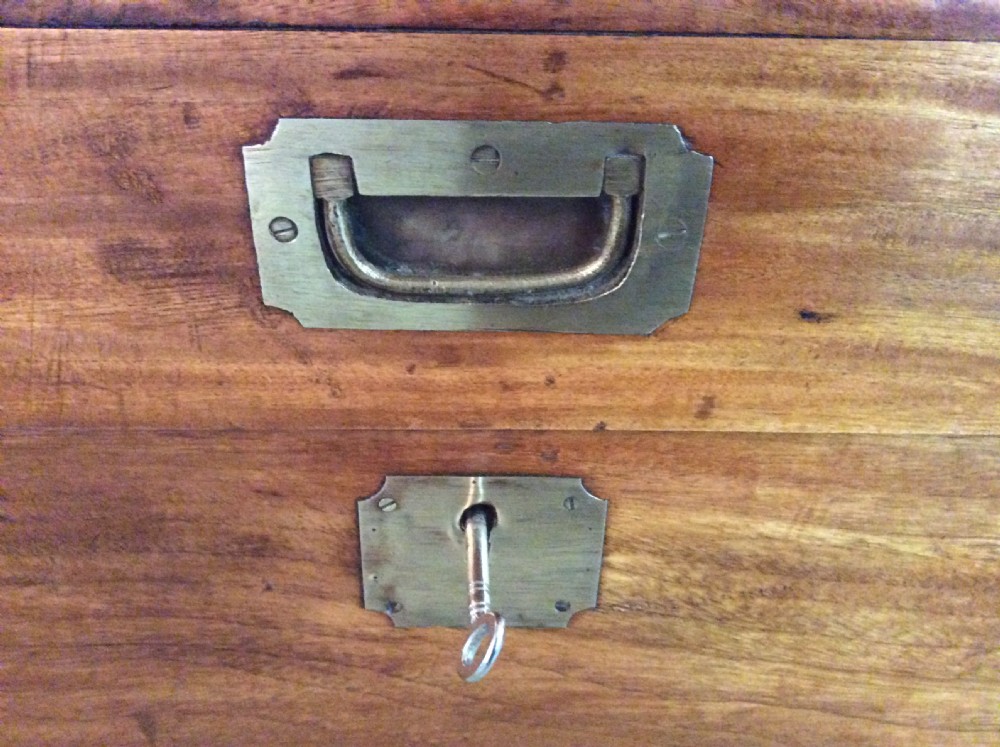A camphor campaign trunk View II