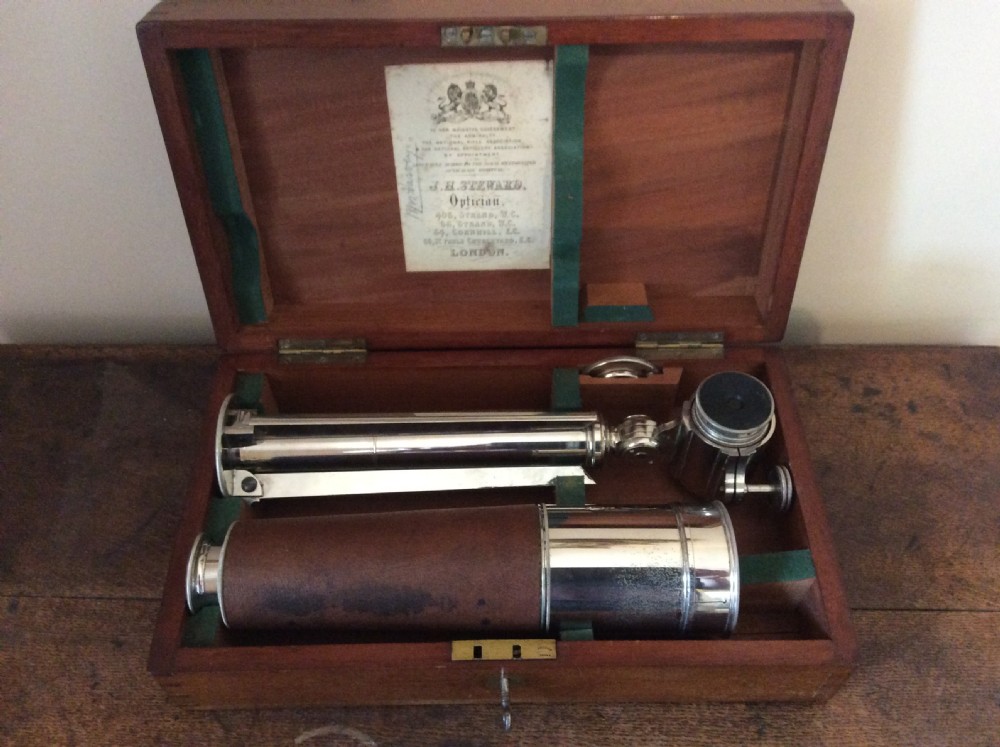 A military campaign telescope View II