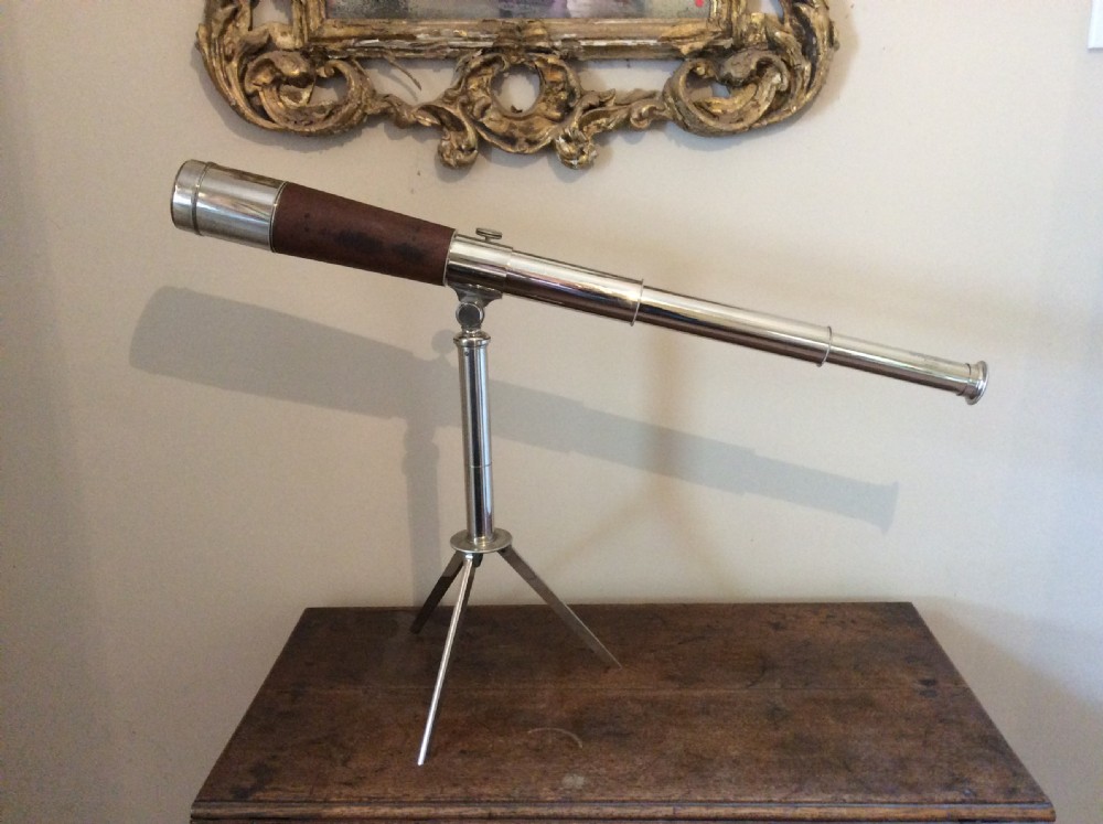 A military campaign telescope View III