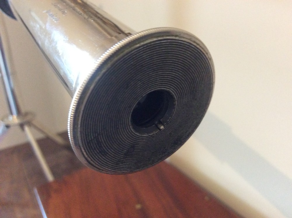 A military campaign telescope View IX