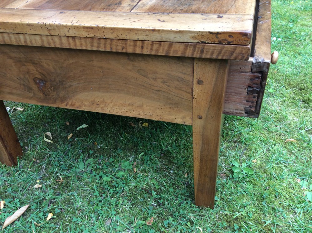 A large or small cherry coffee table View V