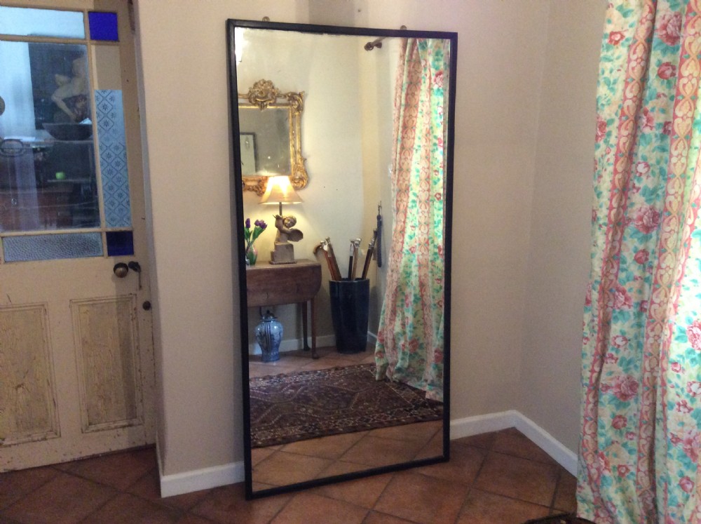 A full length tailors mirror
