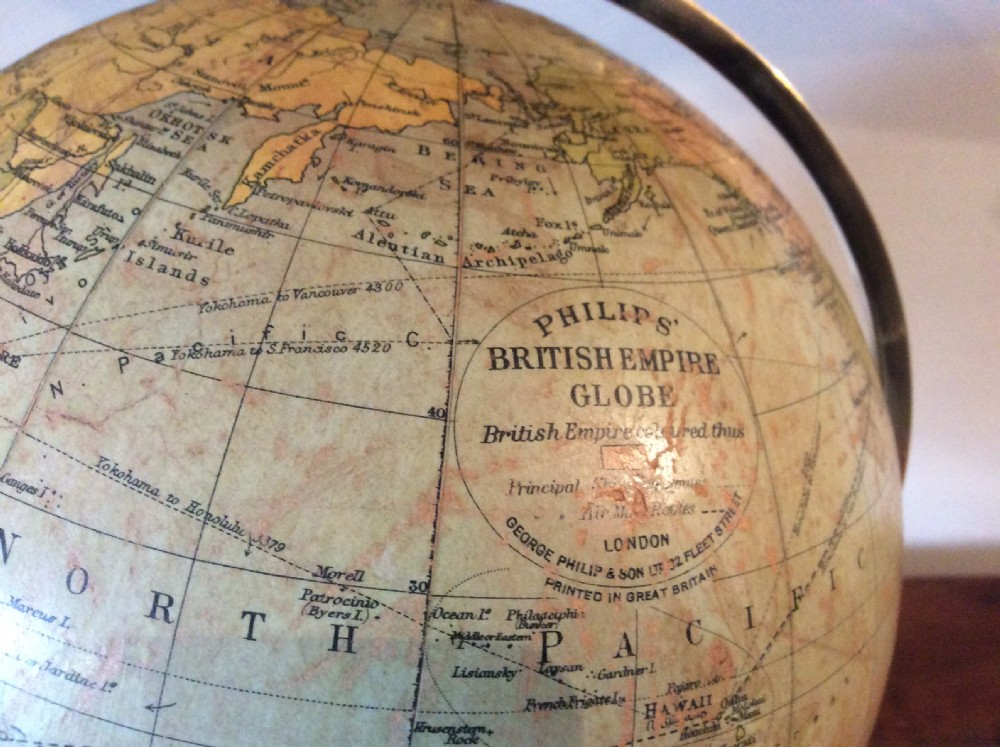 A 1930's Philips 8 inch Globe View II