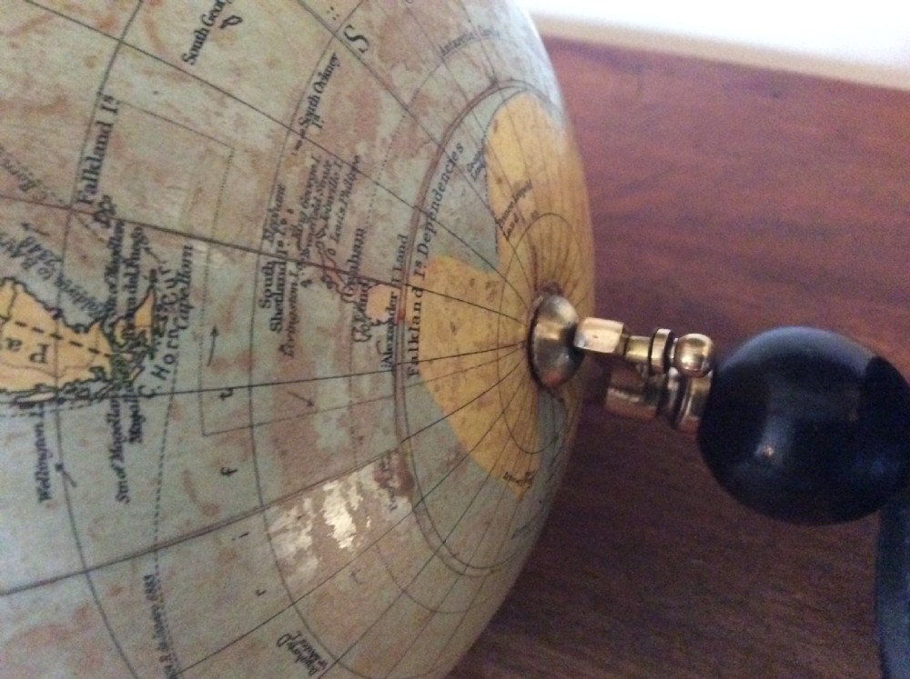 A 1930's Philips 8 inch Globe View VII