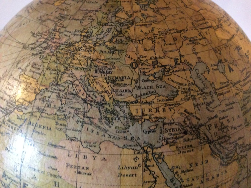 A 1930's Philips 8 inch Globe View X