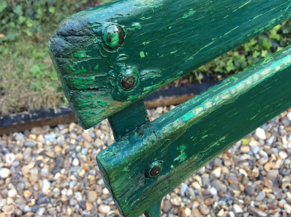 French iron garden table and chairs View XVI