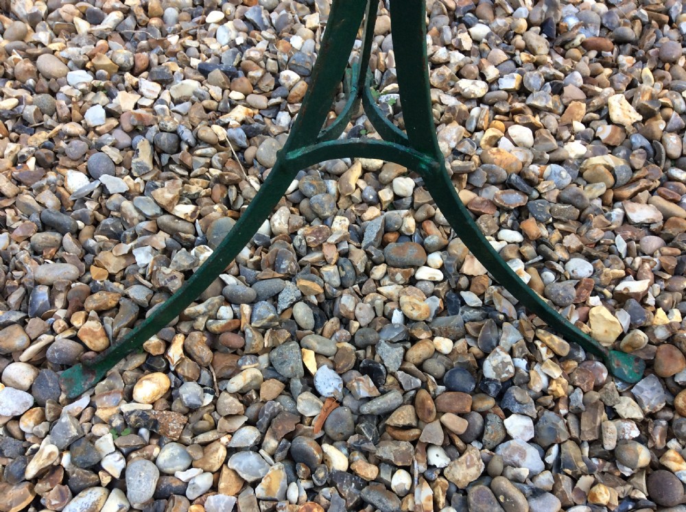 French iron garden table and chairs View XVII