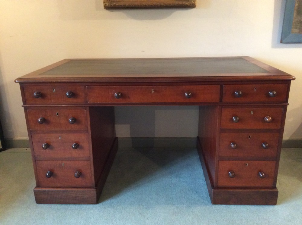 A Victorian (135 cm wide) pedestal desk