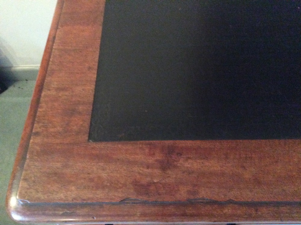 A Victorian (135 cm wide) pedestal desk View IX