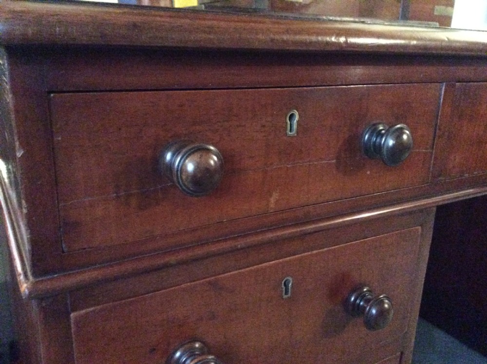A Victorian (135 cm wide) pedestal desk View XVII