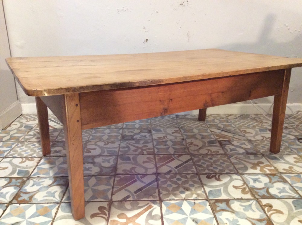 A French farmhouse coffee table View IX
