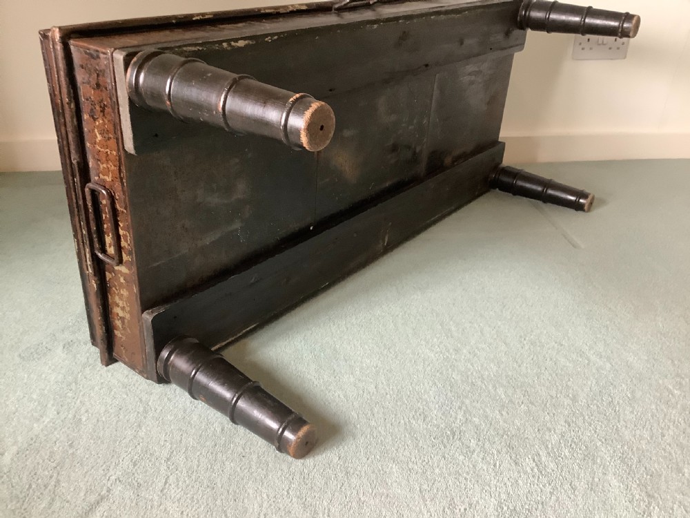 A low military campaign  trunk View XII