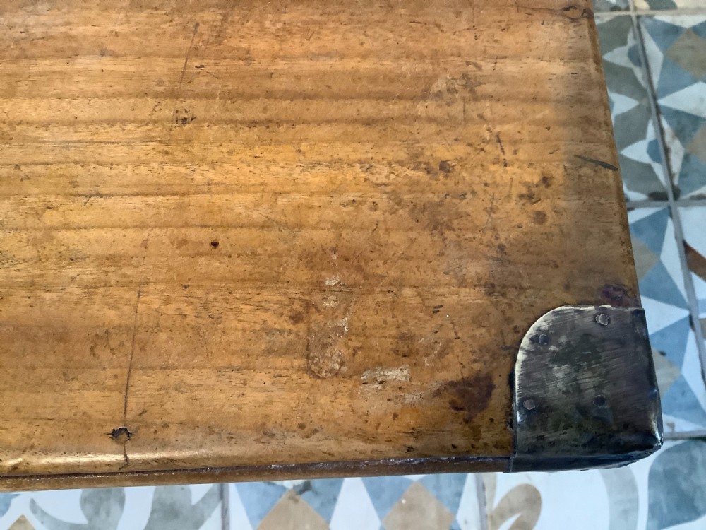 A camphor campaign trunk View VI