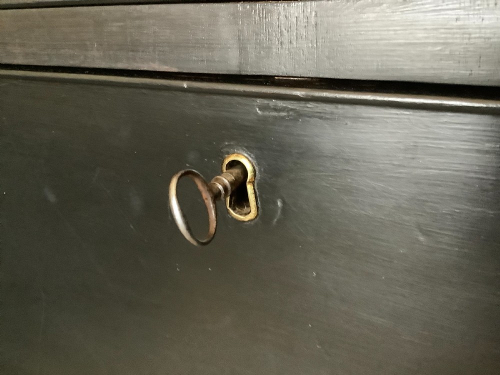 A Georgian chest on chest tallboy View III
