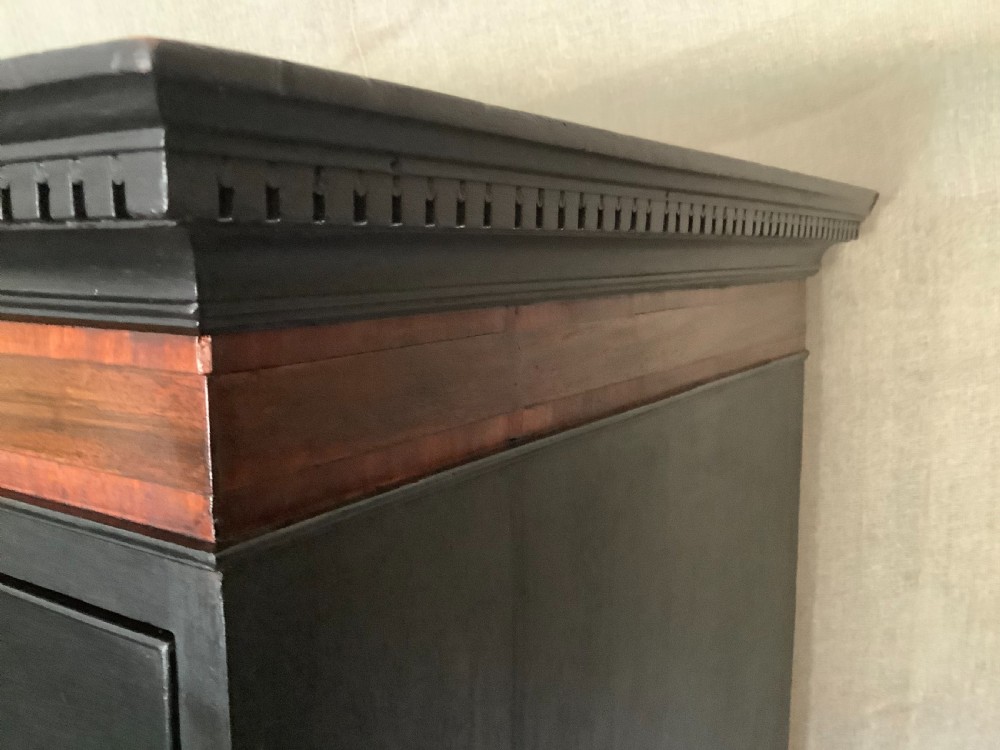 A Georgian chest on chest tallboy View XIII