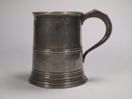 ANTIQUE ENGLISH PEWTER 1 PINT MEASURE BY W MCKENZIE OF BIRMINGHAM 18251841 - ADDITIONAL PHOTO 1