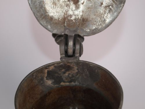 ANTIQUE FRENCH PEWTER NORMANDY FLAGON OF LARGE SIZE CIRCA 1800 - ADDITIONAL PHOTO 6
