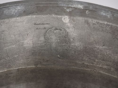 ANTIQUE ENGLISH PEWTER 16IN MULTIPLE REED DISH BY ROBERT GARRATT 16951734 - ADDITIONAL PHOTO 4