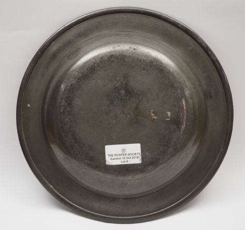 ANTIQUE ENGLISH PEWTER 9IN PLAIN RIM DEEP PLATE BY FRANCIS PIGGOTT 17361784 - ADDITIONAL PHOTO 1