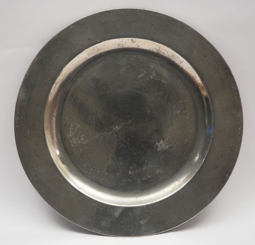 antique english pewter 9in plain rim plate by john williams falmouth 17371761 - CATEGORY: ANTIQUE METAL - DATED 1750