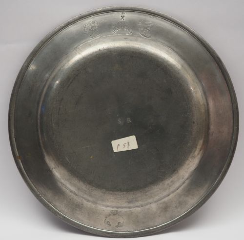 ANTIQUE ENGLISH PEWTER 9IN PLAIN RIM PLATE BY RUSSELL LAUGHER OF WORCESTER CIRCA1740 - ADDITIONAL PHOTO 1