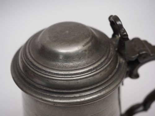 ANTIQUE ENGLISH PEWTER 1 PINT LIDDED TANKARD CIRCA 180020 - ADDITIONAL PHOTO 4