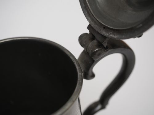 ANTIQUE ENGLISH PEWTER 1 PINT LIDDED TANKARD CIRCA 180020 - ADDITIONAL PHOTO 6