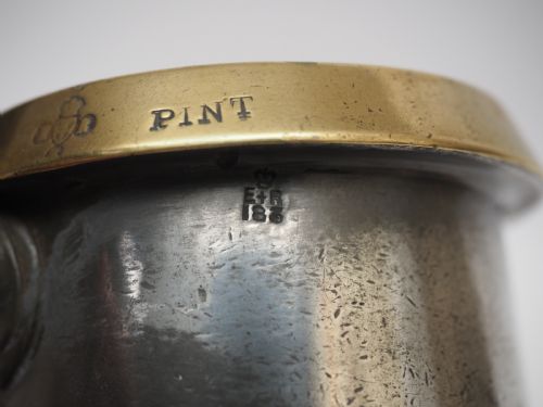 ANTIQUE ENGLISH PEWTER 1 PINT BRASS RIM MEASURE W R LOFTUS CIRCA 1900 - ADDITIONAL PHOTO 8