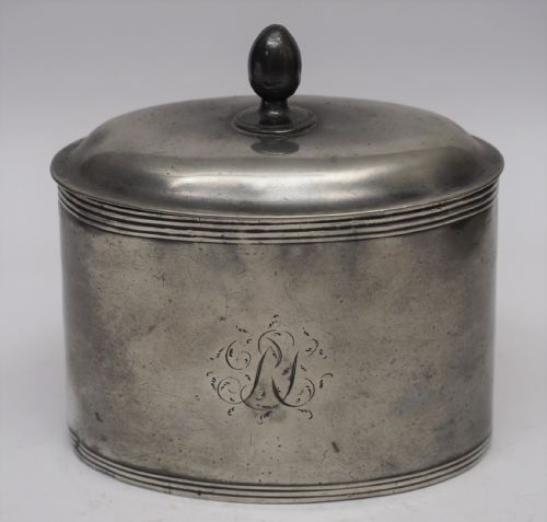 antique english pewter oval tobacco jar with presser circa 1780 - CATEGORY: ANTIQUE METAL - DATED 18TH CENTURY