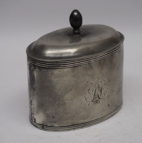 ANTIQUE ENGLISH PEWTER OVAL TOBACCO JAR WITH PRESSER CIRCA 1780 - ADDITIONAL PHOTO 2