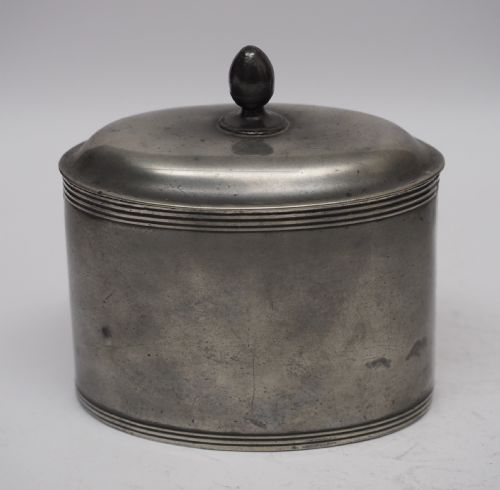ANTIQUE ENGLISH PEWTER OVAL TOBACCO JAR WITH PRESSER CIRCA 1780 - ADDITIONAL PHOTO 3