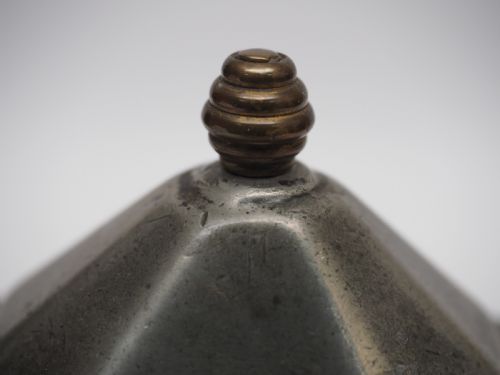 ANTIQUE ENGLISH PEWTER OCTAGONAL TOBACCO JAR CIRCA 1780 - ADDITIONAL PHOTO 7