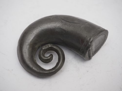antique english pewter snuff box of horn shape r constantine 17921830 - CATEGORY: ANTIQUE METAL - DATED 1800