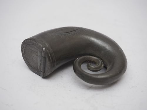 ANTIQUE ENGLISH PEWTER SNUFF BOX OF HORN SHAPE R CONSTANTINE 17921830 - ADDITIONAL PHOTO 1