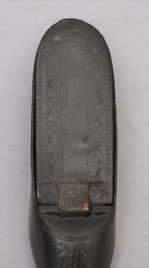 ANTIQUE ENGLISH PEWTER LADIES SHOE SNUFF BOX CIRCA 1840 - ADDITIONAL PHOTO 3
