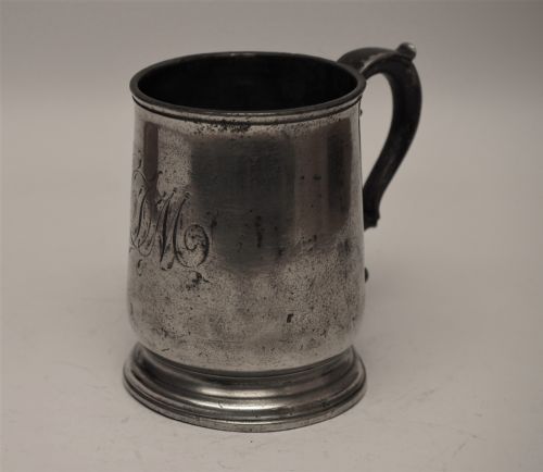 fig 2. ANTIQUE ENGLISH PEWTER 1 PINT TAVERN MUG BY M ALDERSON, 1821-1832.