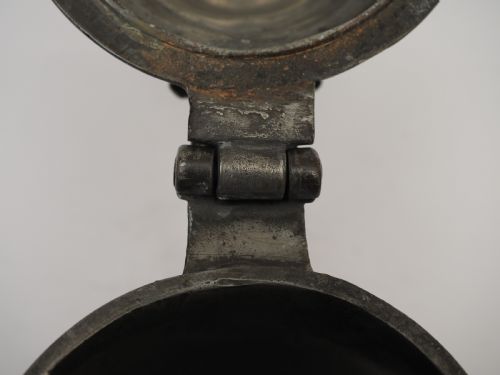 ANTIQUE ENGLISH PEWTER 1 QUART OEWS TANKARD BY THOMAS BANKES 1706 1724 - ADDITIONAL PHOTO 5