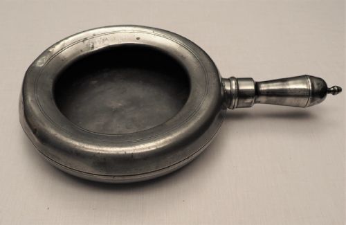 antique english pewter bed pan by stynt duncomb 1745 1767 - CATEGORY: ANTIQUE METAL - DATED 1750