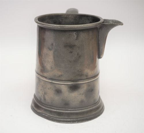 ANTIQUE ENGLISH PEWTER 1 QUART SPOUTED MEASURE THOMAS PHILLIPS 1795 1849 - ADDITIONAL PHOTO 2